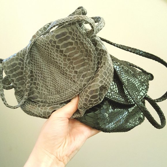 2/$20 Mini Purses Vegan Faux Snake Grey Black - Picture 1 of 10